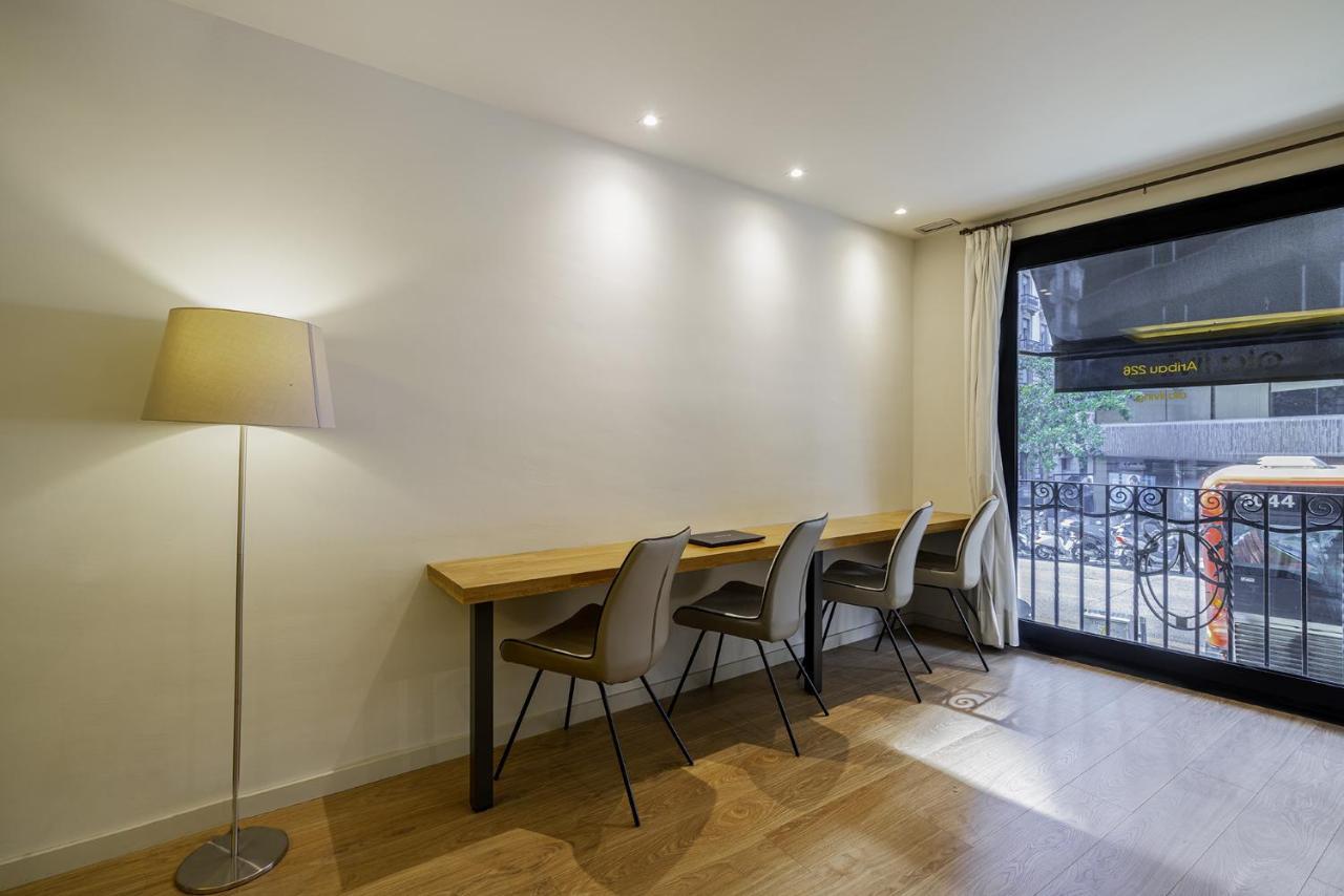 Ola Living Diagonal Apartments Barcelona Luaran gambar