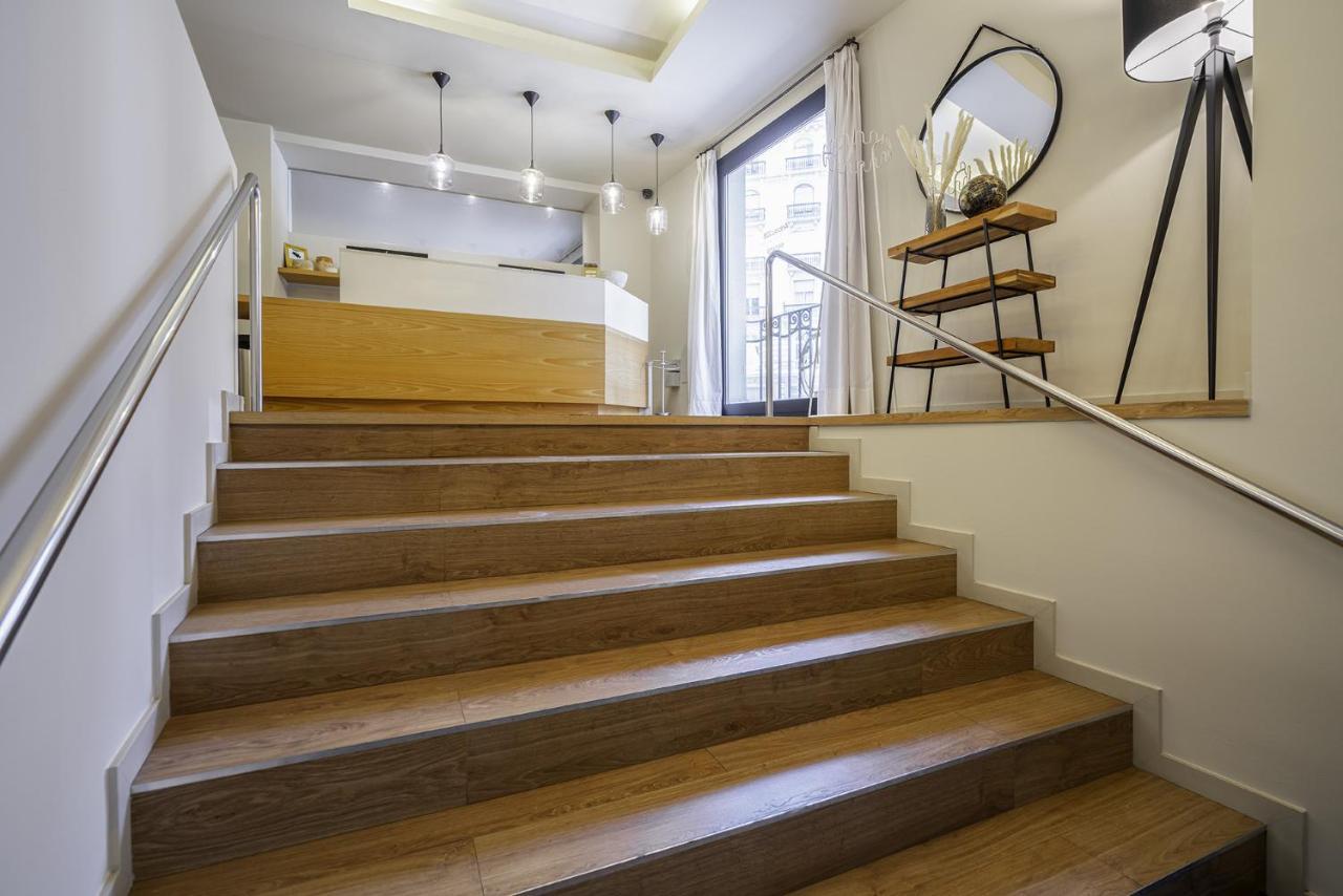 Ola Living Diagonal Apartments Barcelona Luaran gambar